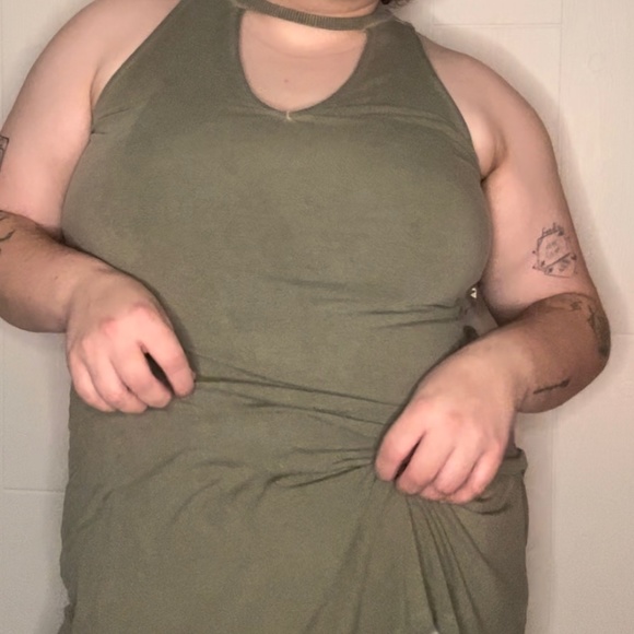Collared Tank Top - Picture 1 of 1